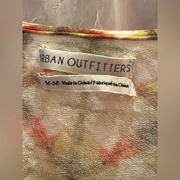 Urban Outfitters Crop Top - Picture 3 of 4